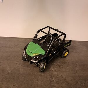 John Deere, Die-cast Toy Gator